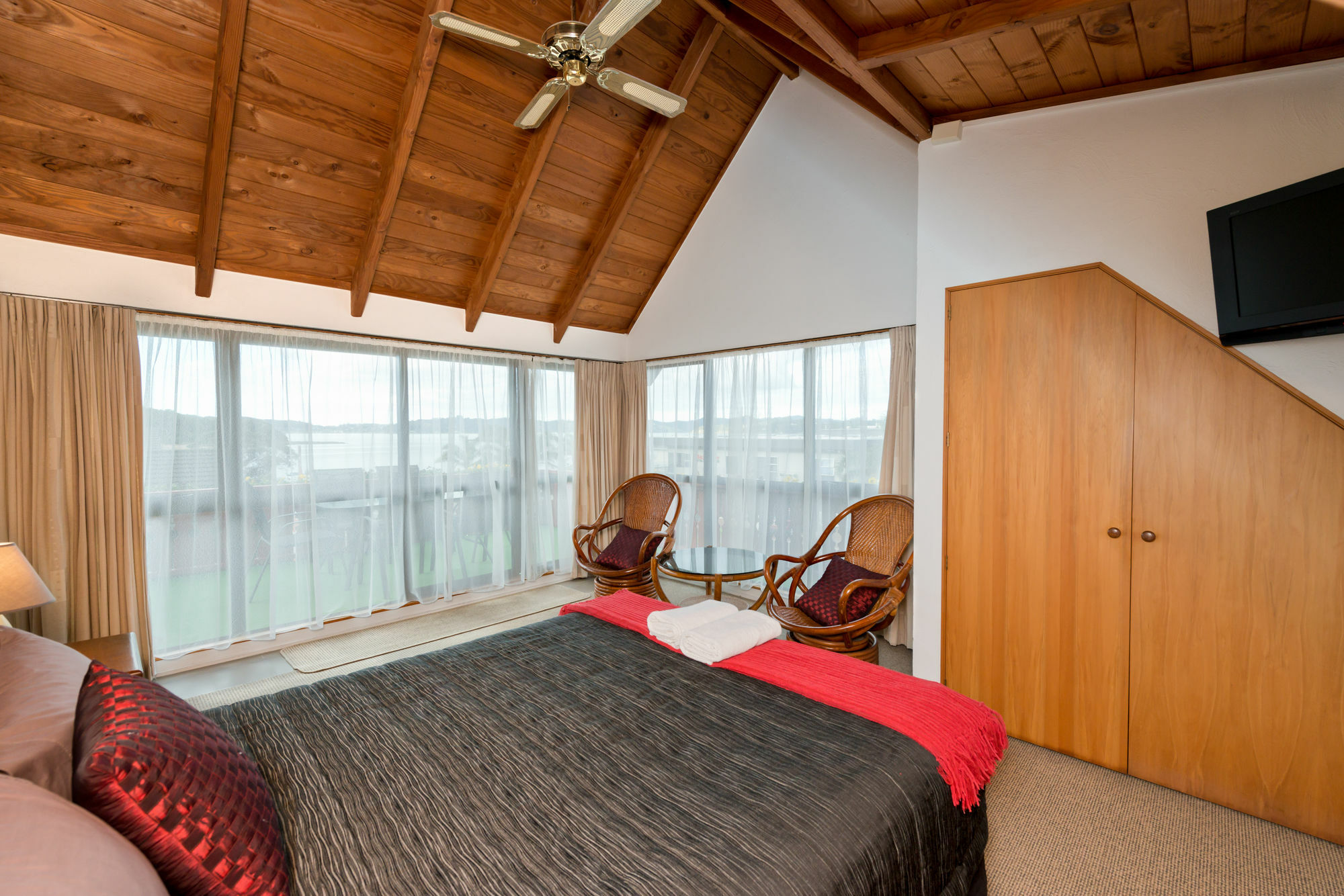 Swiss Chalet Lodge Motel Paihia Dış mekan fotoğraf
