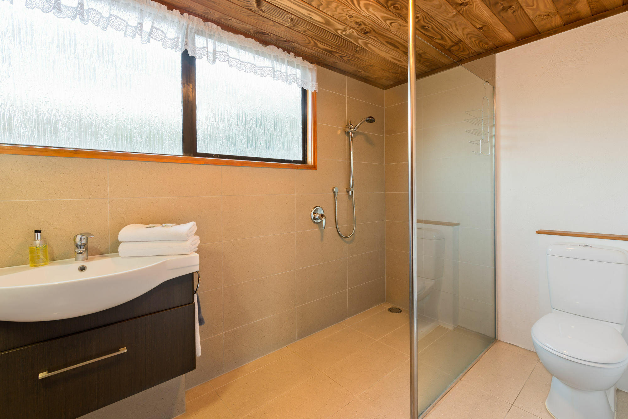 Swiss Chalet Lodge Motel Paihia Dış mekan fotoğraf