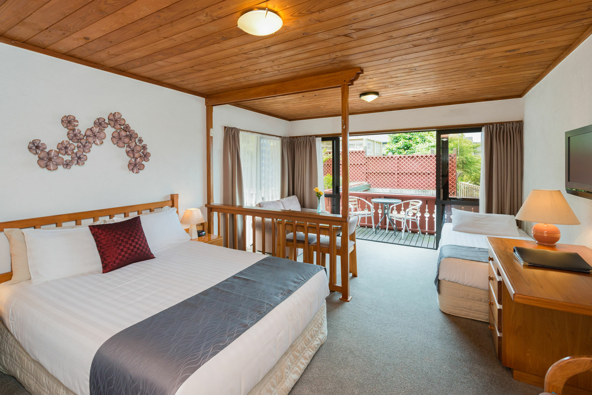 Swiss Chalet Lodge Motel Paihia Dış mekan fotoğraf